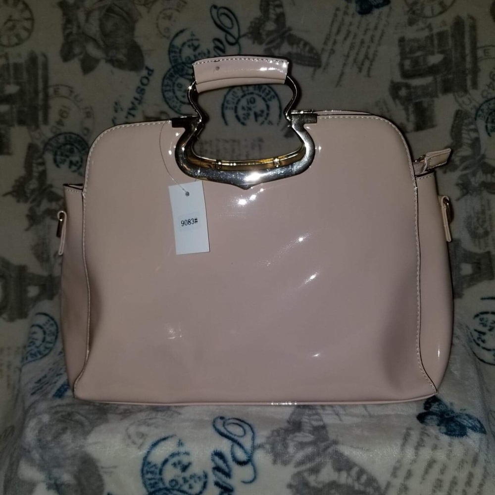 Beige purse